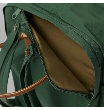 Рюкзак унісекс Fjallraven Kanken No. 2 Laptop Green 23803.679