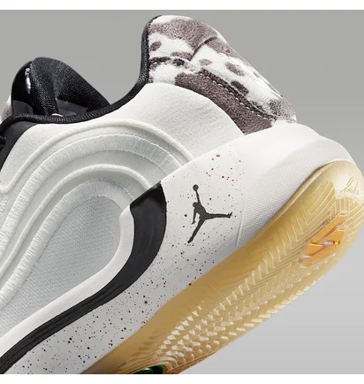 Кросівки дитячі Air Jordan Luka 4 Gs White/Black IF0484-100