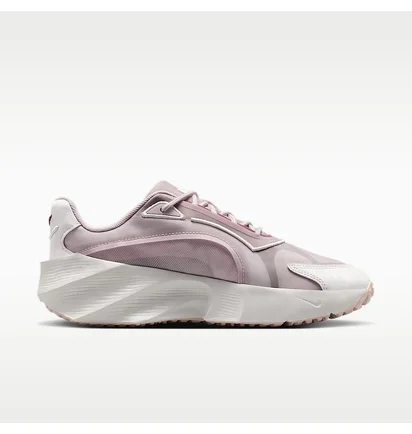 Кроссовки женские Nike Aura Edge Pink HQ7025-001