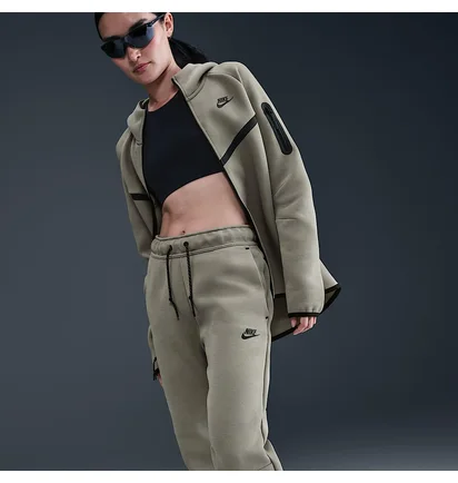 Штани жіночі Nike Sportswear Tech Fleece Olive HV6779-320