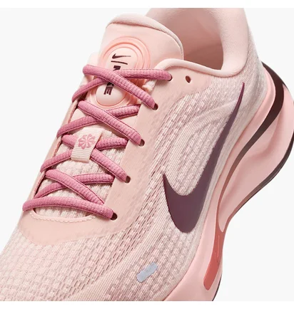 Кроссовки женские Nike Journey Run Peach FJ7765-800