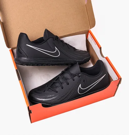Сороконіжки дитячі Nike Jr Phantom Gx Ii Club Tf Black FJ2604-001