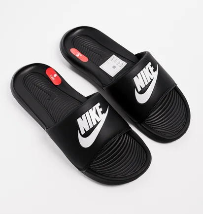 Тапочки чоловічі Nike Victori One Slide Black CN9675-002
