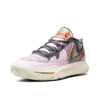 Кросівки чоловічі Nike Kyrie 8 Pink DV1194-600