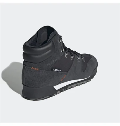 Ботинки унисекс Adidas Terrex Snowpitch Black IH3663