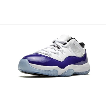 Кросівки жіночі Air Jordan 11 Low Wmns White/Violet AH7860-100