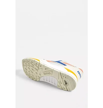 Кросівки чоловічі Reebok Bolton Essential White DV5639
