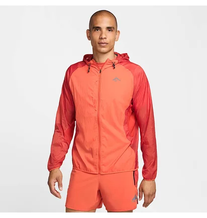 Ветровка мужская Nike Trail Aireez Orange FN4002-846