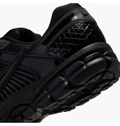 Кроссовки мужские Nike Zoom Vomero 5 Black FZ3313-001