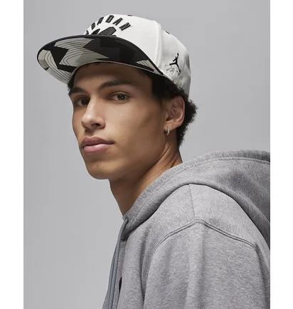 Худи мужское Air Jordan Essentials Grey FD7545-091