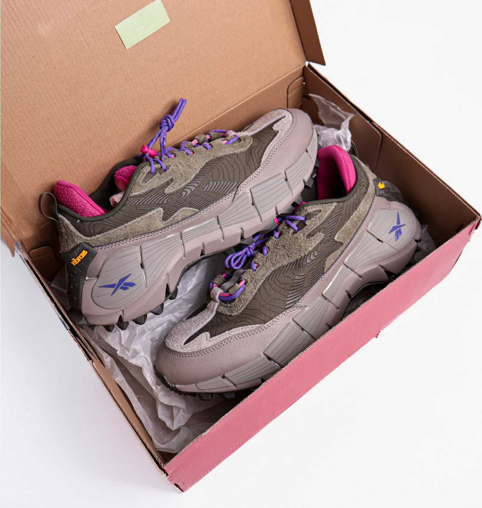 ᐉ Кросівки унісекс Reebok Zig Kinetica 2.5 Edge Olive Hr1772