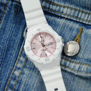 Часы женские Casio LRW-200H-4E3