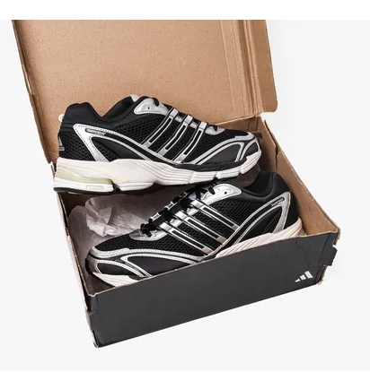 Кросівки унісекс Adidas Supernova Cushion 7 Black IG1747