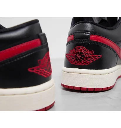Кросівки унісекс Air Jordan Air 1 LowS Black DC0774-061