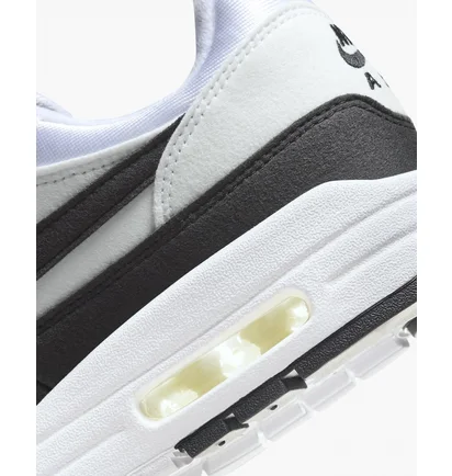 Кросівки жіночі Nike Air Max 1 Shoes White/Black DZ2628-102