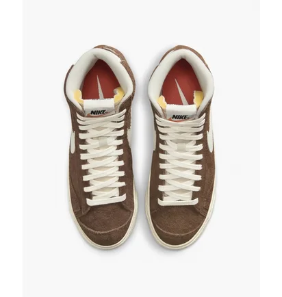 Кросівки жіночі Nike Blazer Mid 77 Vintage Shoes Brown DV7006-200