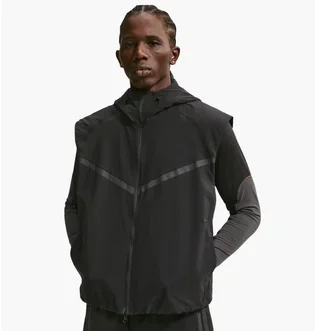 Жилетка мужская Nike Dri-Fit Woven Windrunner Black HV0982-010