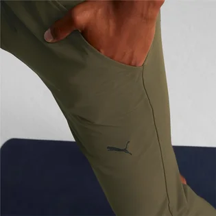 Штани чоловічі Puma Studio Ultramove Training Joggers Olive 522113-62