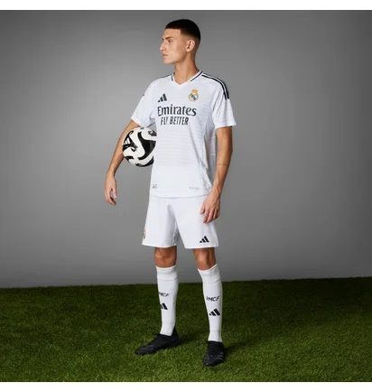 Футболка мужская Adidas Real Madrid 24/25 Home Authentic White IX8095