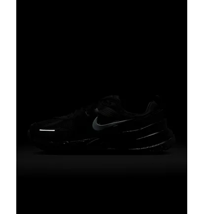 Кросівки жіночі Nike V2K Run Black HQ1582-001