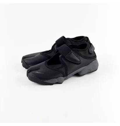 Кросівки жіночі Nike Air Rift Black IM6017-010