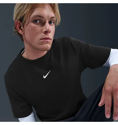 Футболка чоловіча Nike Sportswear T-Shirt Black IH5067-010