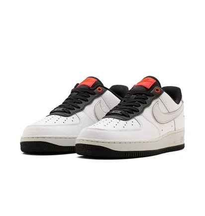 Кросівки чоловічі Nike Air Force 1 07 Lx White DA8482-100