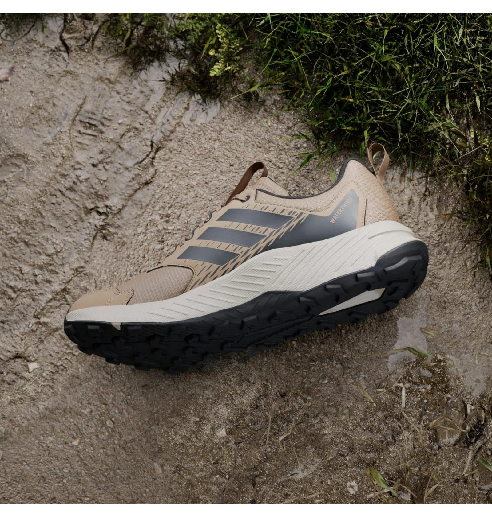 ᐉ Кроссовки мужские Adidas Terrex Tracefinder Brown JR7771