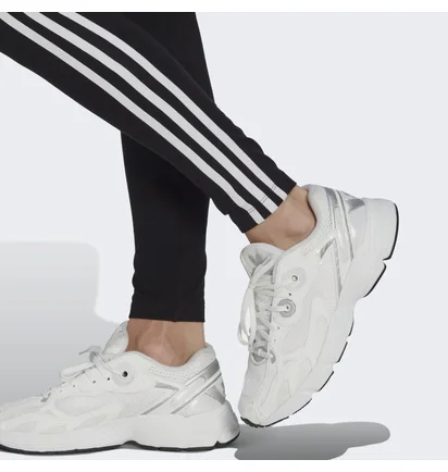 Леггинсы женские Adidas Adicolor Classics 3-Stripes Leggings Black Ib7383