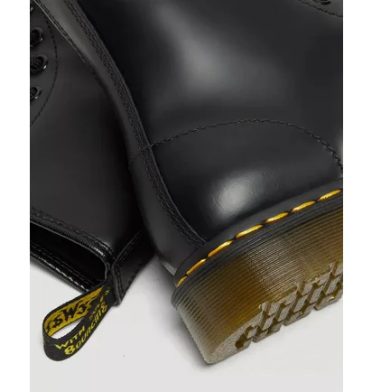 Ботинки женские Dr. Martens 1460 Smooth Leather Boot Black 11821006