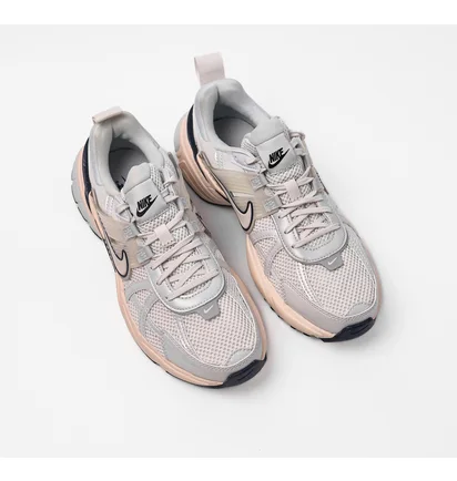 Кросівки жіночі Nike V2K Run White FD0736-004