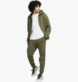 Спортивный костюм мужской Nike Sportswear Tech Fleece Tracksuit Green FB7921-222__FB8002-222