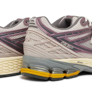 Кроссовки мужские New Balance 1906R Licorice Beige M1906RRA
