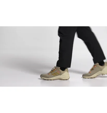 Кросівки чоловічі Adidas Terrex Swift R3 Hiking Shoes Beige Gz0359