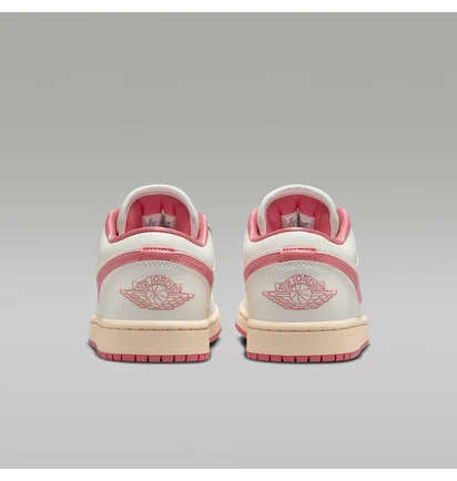 Кроссовки женские Air Jordan 1 Low White DC0774-109