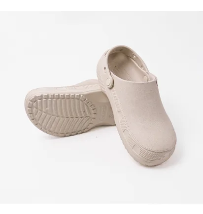Тапочки унісекс CROCS Classic Crafted Clog Beige 211354-160