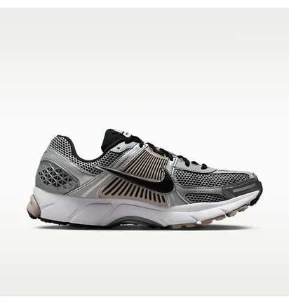 Кросівки чоловічі Nike Zoom Vomero 5 Grey FJ4151-007