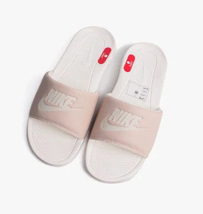 Тапочки жіночі Nike Victori One Beige Cn9677-108