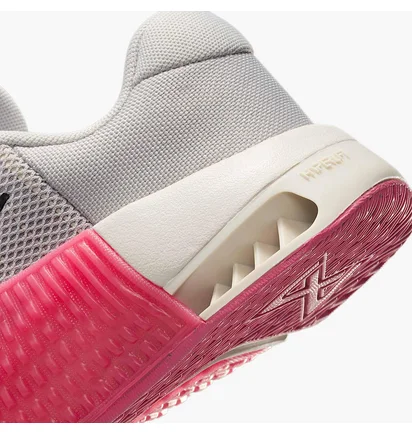 Кросівки жіночі Nike Metcon 9 Grey DZ2537-004