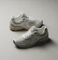 Кроссовки мужские New Balance M2002Ria White/Beige M2002RIA