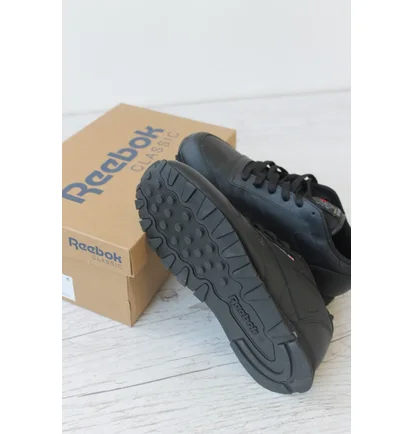 Кросівки жіночі Reebok Classic Leather Black 50149