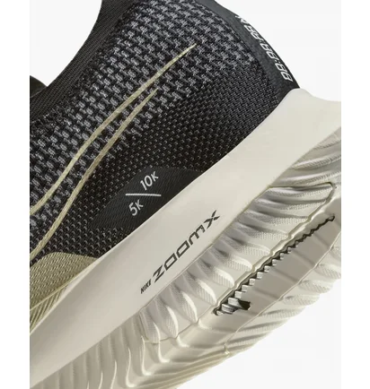 Кроссовки унисекс Nike Streakfly Road Racing Shoes Black DJ6566-001