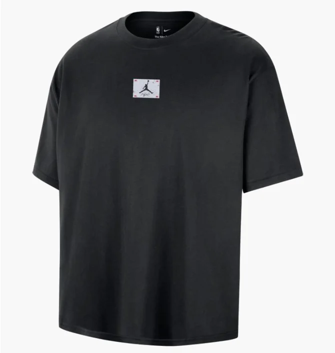 Футболка жіноча Nike Chi W Cts Stmt Jdn Gf Tee Black HV6847-010