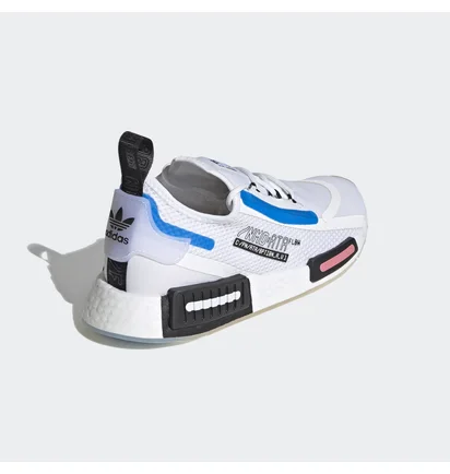 Кроссовки женские Adidas Nmd R1 Spectoo White Fz3209