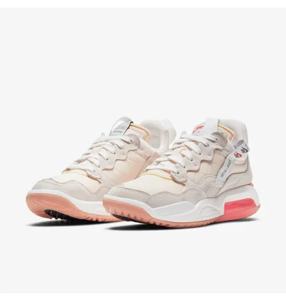 Кроссовки женские Air Jordan Wmns Ma2 Sp Peach DC7729-100