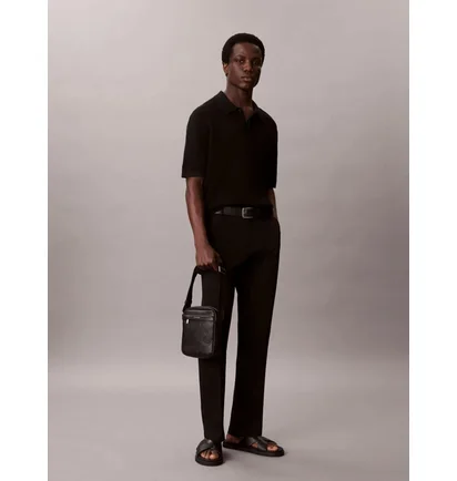 Сумка чоловіча Calvin Klein Emblem Embossed Reporter Bag Black LV04D3331GUB1