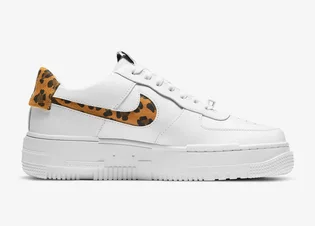 Кросівки жіночі Nike Air Force 1 Pixel Se White CV8481-100