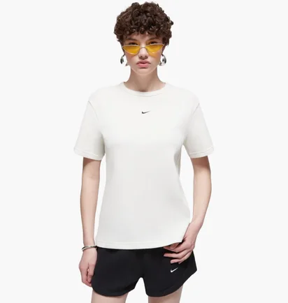 Футболка жіноча Nike Chll Wfl Ss Beige HJ3838-134