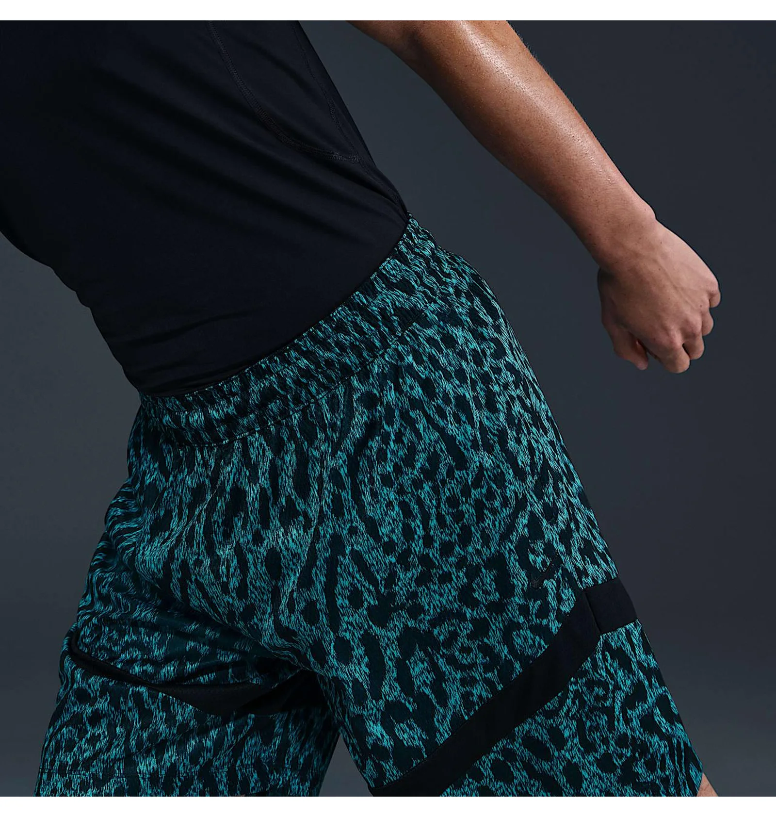 Nike ノースリーブシャツ S 青緑ストライプ ᐉ Шорты мужские Nike Icon Dri-Fit Turquoise HM9213-345 - купить в