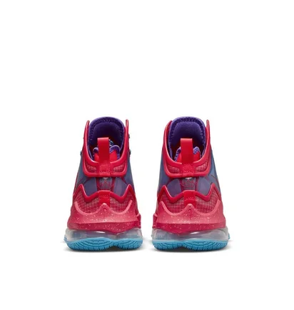 Кроссовки унисекс Nike Lebron Xix "Kings Crown" Red Cz0203-600